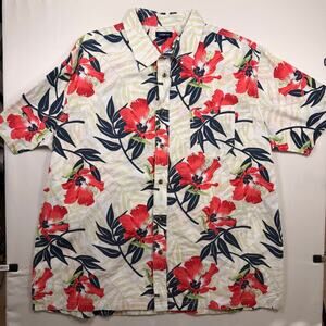 Croft & Barrow Men's Short Sleeve Red Floral Hawaiian Button Up Shirt